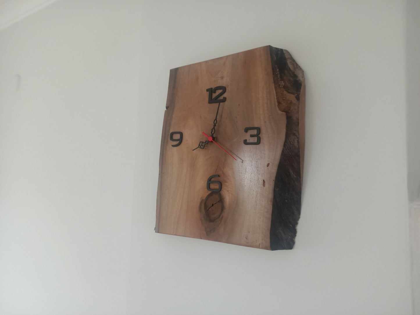 Live Edge Walnut Wall Clock 30cm-40cm-50cm