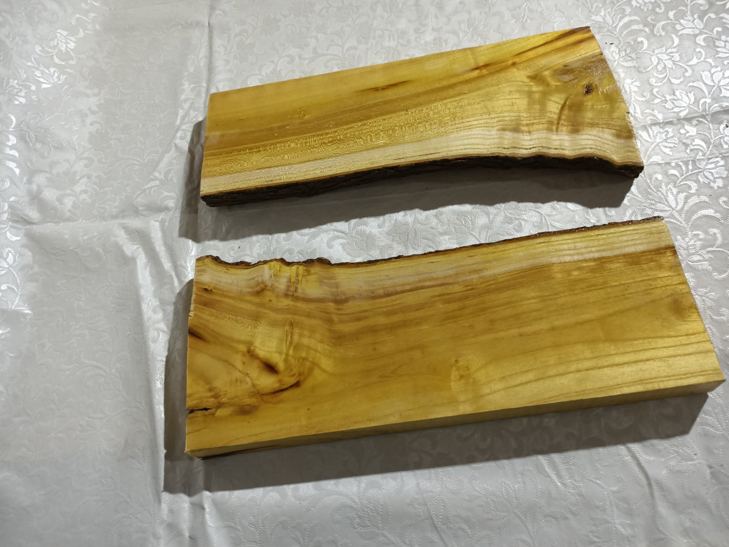 Varnished Mulberry Slab 16"