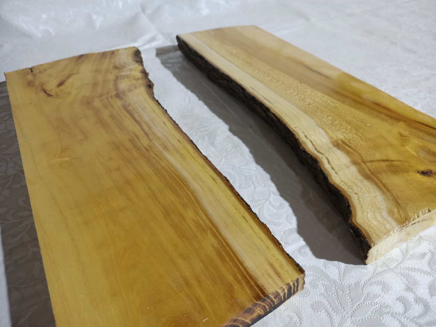 Varnished Mulberry Slab 16"