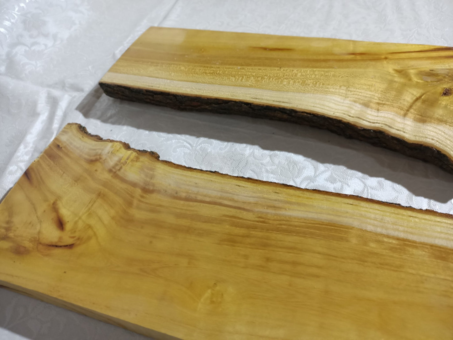 Varnished Mulberry Slab 16"
