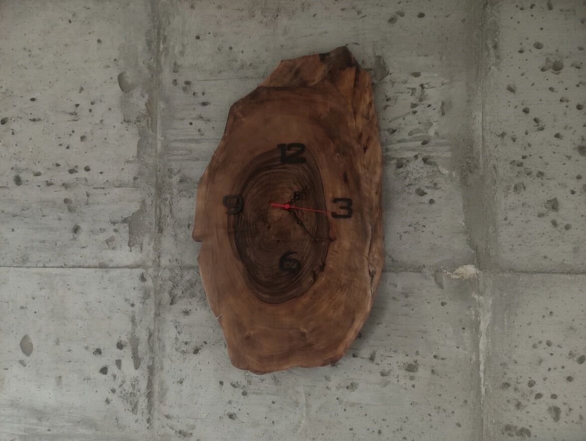 Live Edge Walnut Wall Clock 30cm-40cm-50cm
