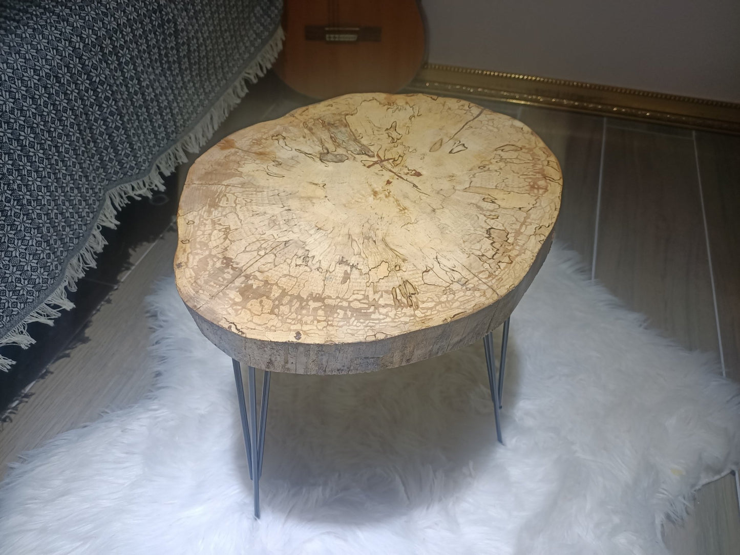 Live Edge End Table from Plane Tree 40cm