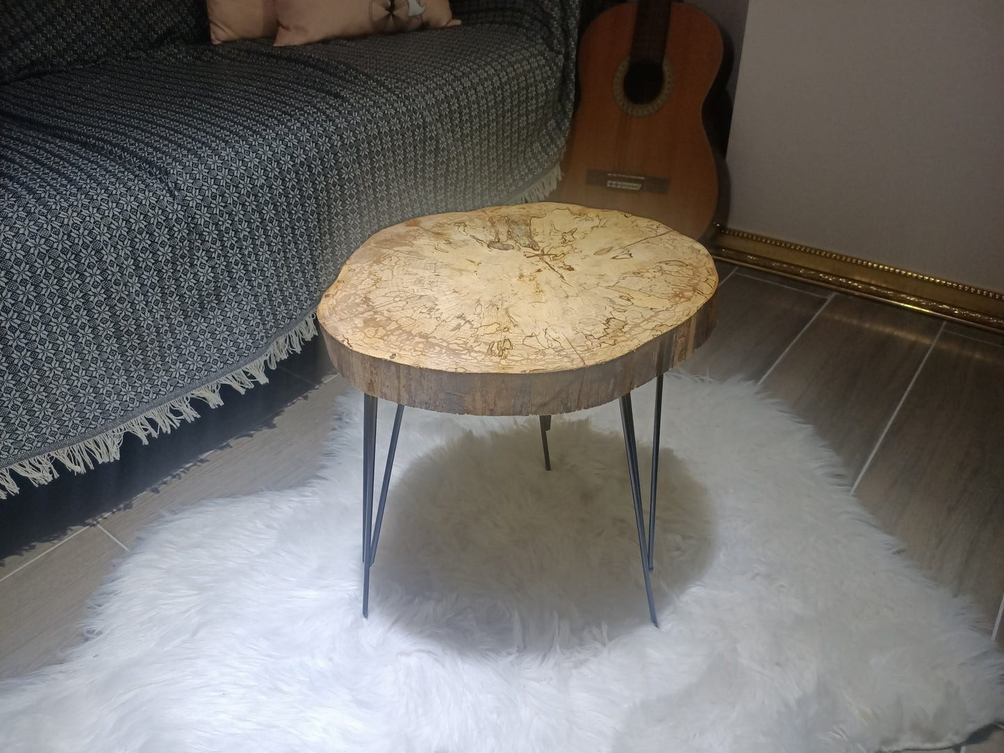 Live Edge End Table from Plane Tree 40cm
